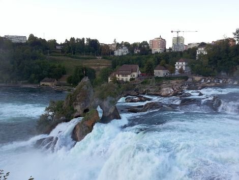 20130902_194730_Rheinfall_small_470